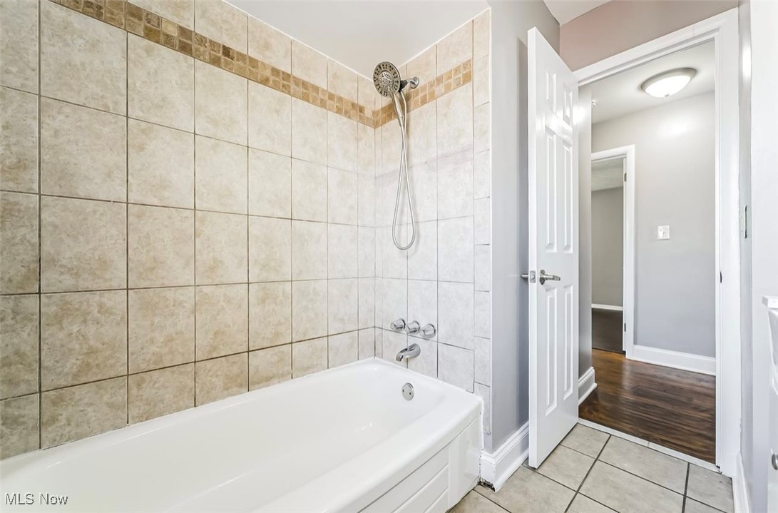 Town & Subur Dev Compa - Residential