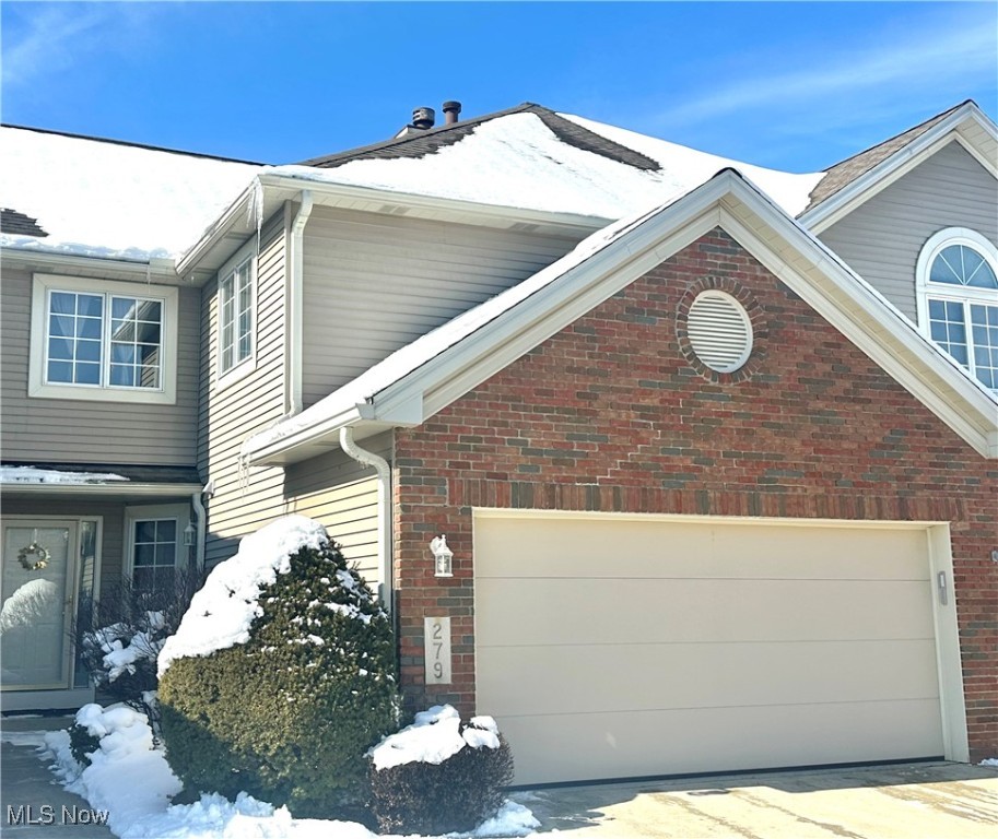279 English Lakes Boulevard, Amherst, Ohio image 1