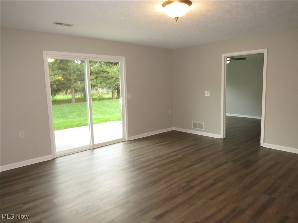 Painesville Township, Ohio 44077, United States, 2 Bedrooms Bedrooms, ,2 BathroomsBathrooms,Residential,Active,122418