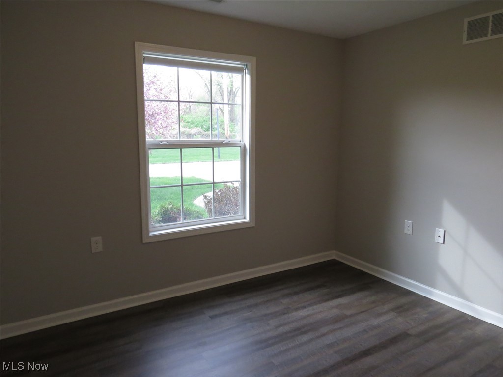 Painesville Township, Ohio 44077, United States, 2 Bedrooms Bedrooms, ,2 BathroomsBathrooms,Residential,Active,122418