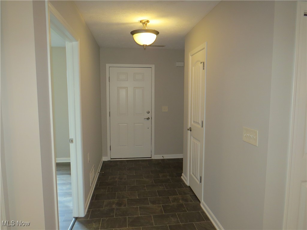 Painesville Township, Ohio 44077, United States, 2 Bedrooms Bedrooms, ,2 BathroomsBathrooms,Residential,Active,122418