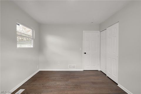 Tiny photo for 12114 Milligan Avenue, Cleveland, OH 44135 (MLS # 5190907)