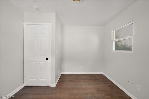 Tiny photo for 12114 Milligan Avenue, Cleveland, OH 44135 (MLS # 5190907)
