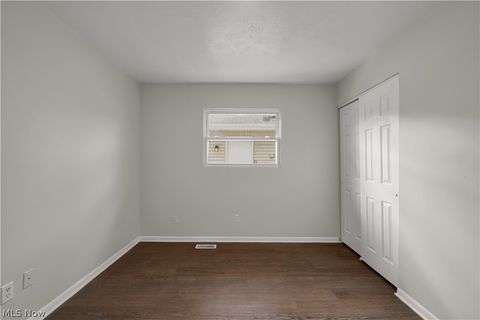 Tiny photo for 12114 Milligan Avenue, Cleveland, OH 44135 (MLS # 5190907)