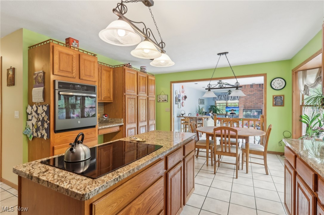 1630 Saint John Drive, Madison, Ohio image 6