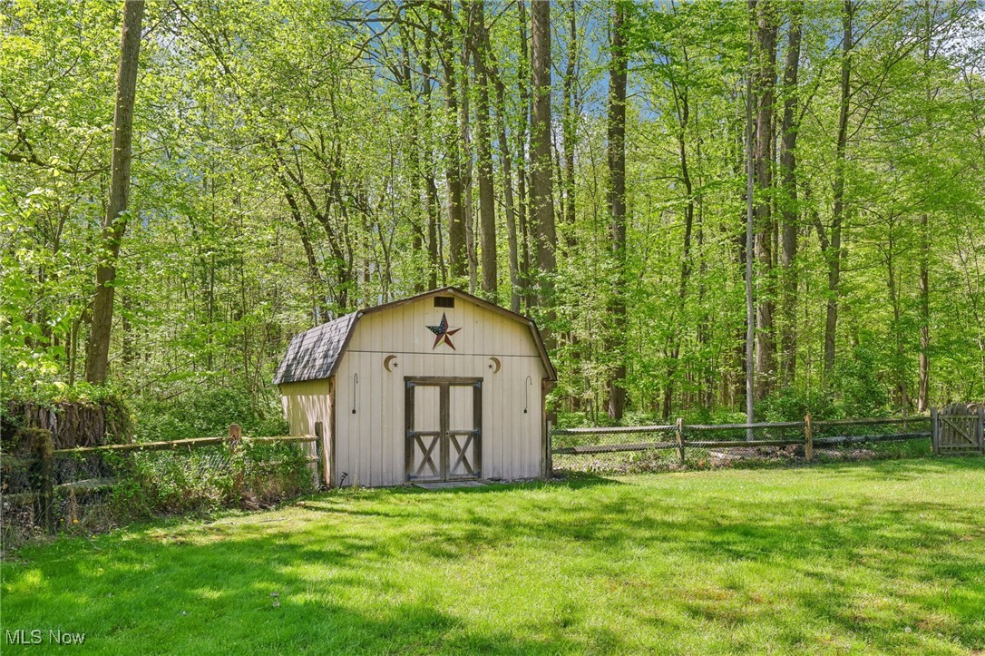 1630 Saint John Drive, Madison, Ohio image 36
