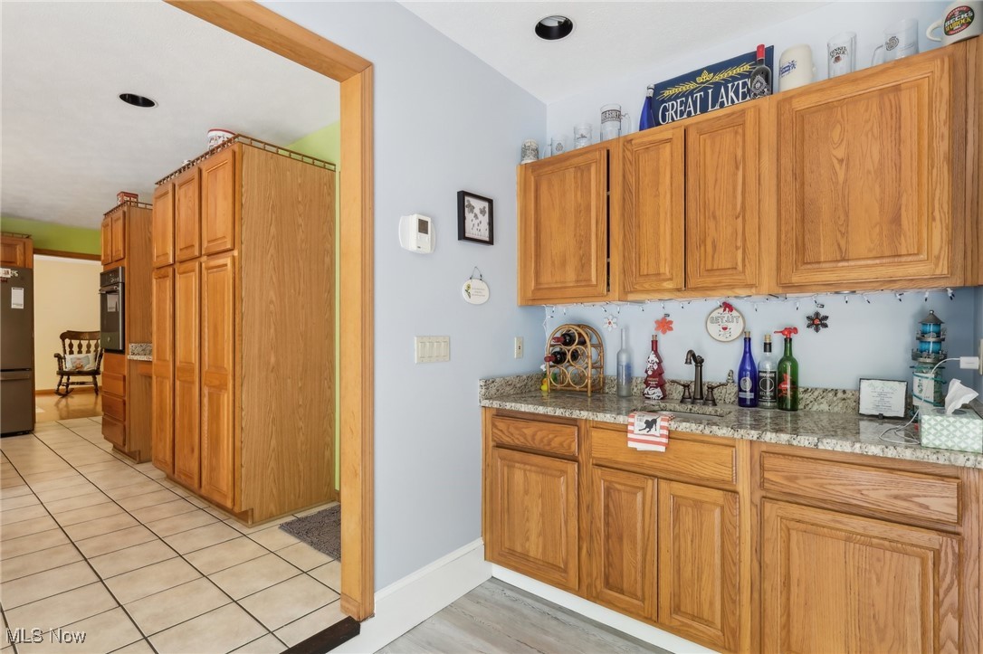 1630 Saint John Drive, Madison, Ohio image 8
