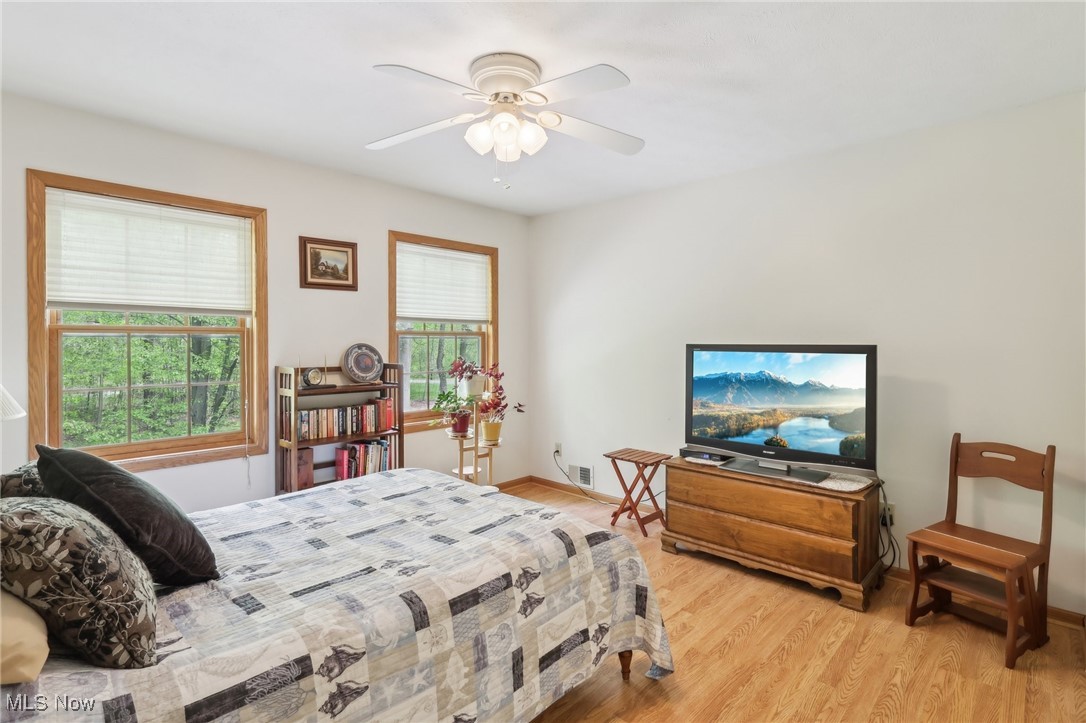 1630 Saint John Drive, Madison, Ohio image 18