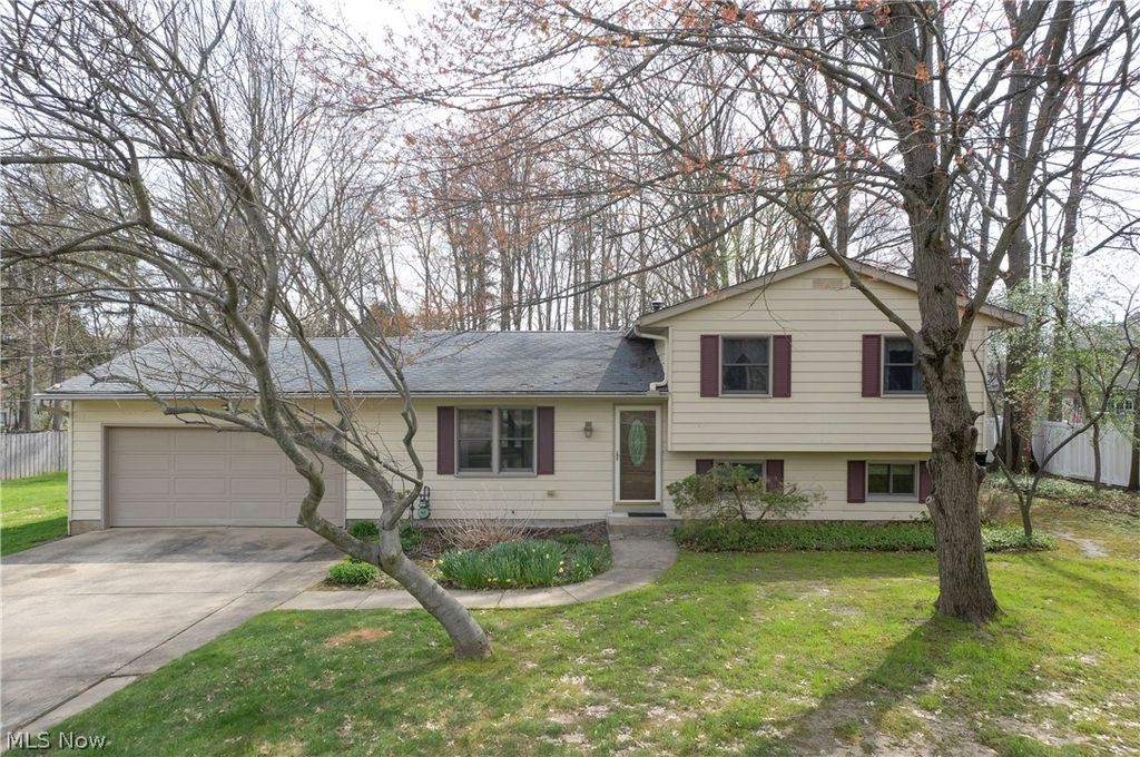 Photo of 251 S Hametown Road, Akron, OH 44321 (MLS # 5199467)
