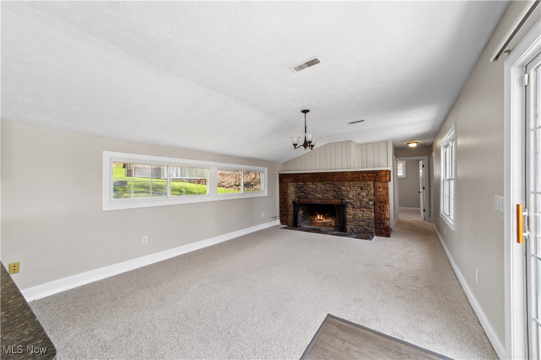 38045 Erie Road, Willoughby, Ohio image 4