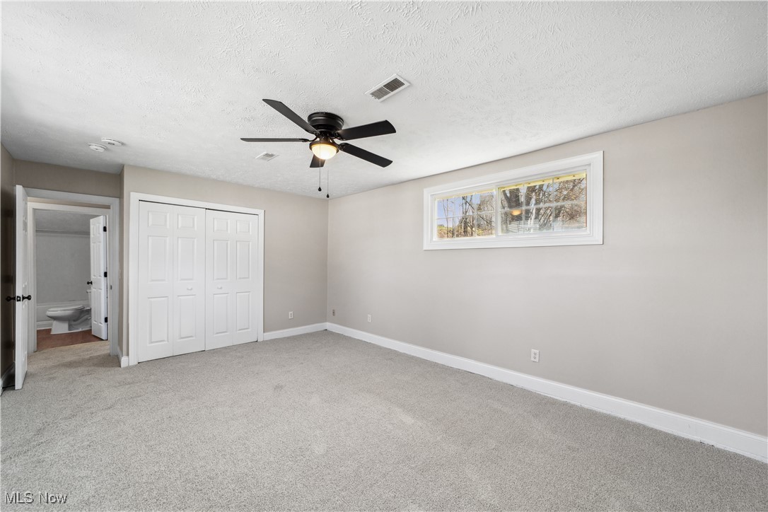 38045 Erie Road, Willoughby, Ohio image 20