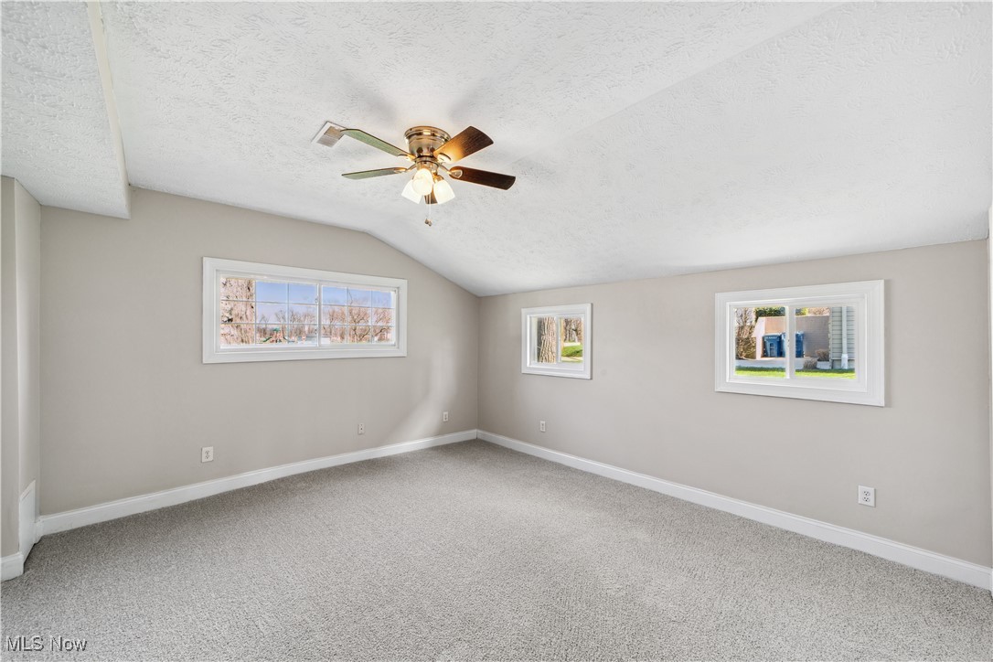 38045 Erie Road, Willoughby, Ohio image 7