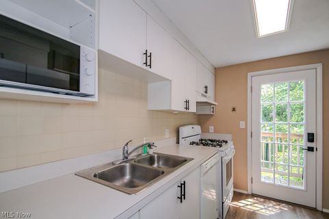 Tiny photo for 10015 Windjammer Trail, Aurora, OH 44202 (MLS # 5221243)