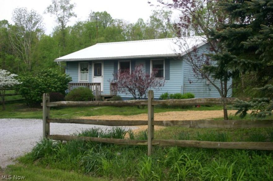 Private country setting for this nice little 3 bedroom home on 2.0 acres.  Back deck, private yard, small barn and fenced field for your horses if you choose. The home is completely furnished with utilities paid and the owner will take care of lawn maintenance and trash removal.  Will consider month to month lease.  You will love the setting, the privacy and this location in NE Guernsey County is perfect for Oil & Gas Workers.