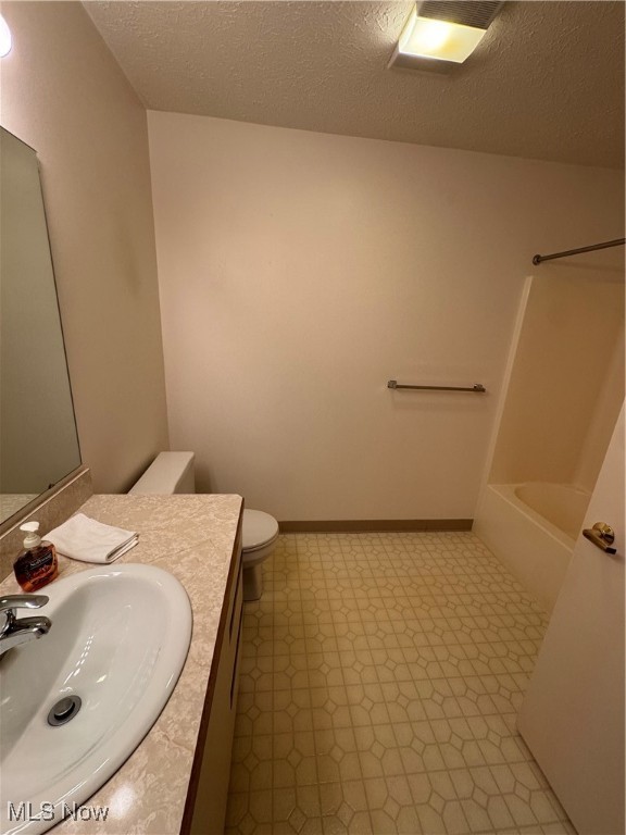 7131 Village Drive, Mentor, Ohio image 17