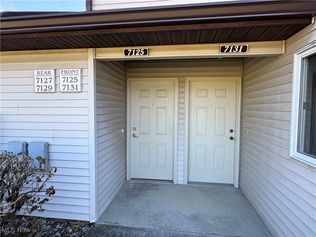 7131 Village Drive, Mentor, Ohio image 3