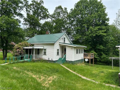 Homes For Sale - 4200 Apple Pie Ridge Road Rd<br/> Wellsburg, WV 26070