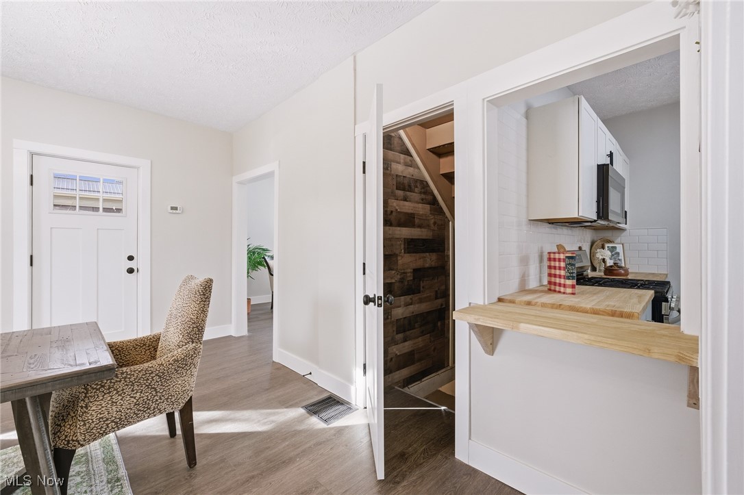 Homeworth - Residential