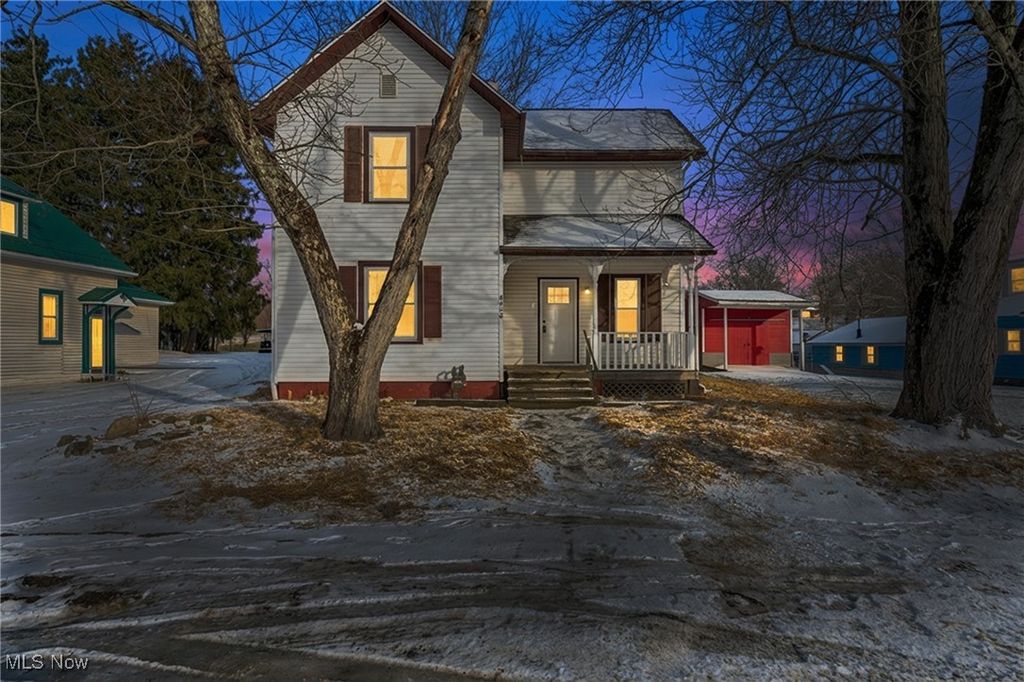 Photo of 4466 Cherry Street, Homeworth, OH 44634 (MLS # 5183355)