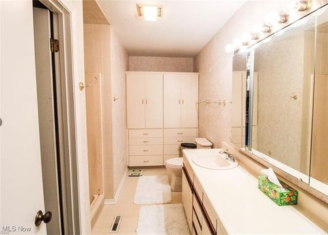 Tiny photo for 3502 Somerset Drive #B, Youngstown, OH 44505 (MLS # 5178981)