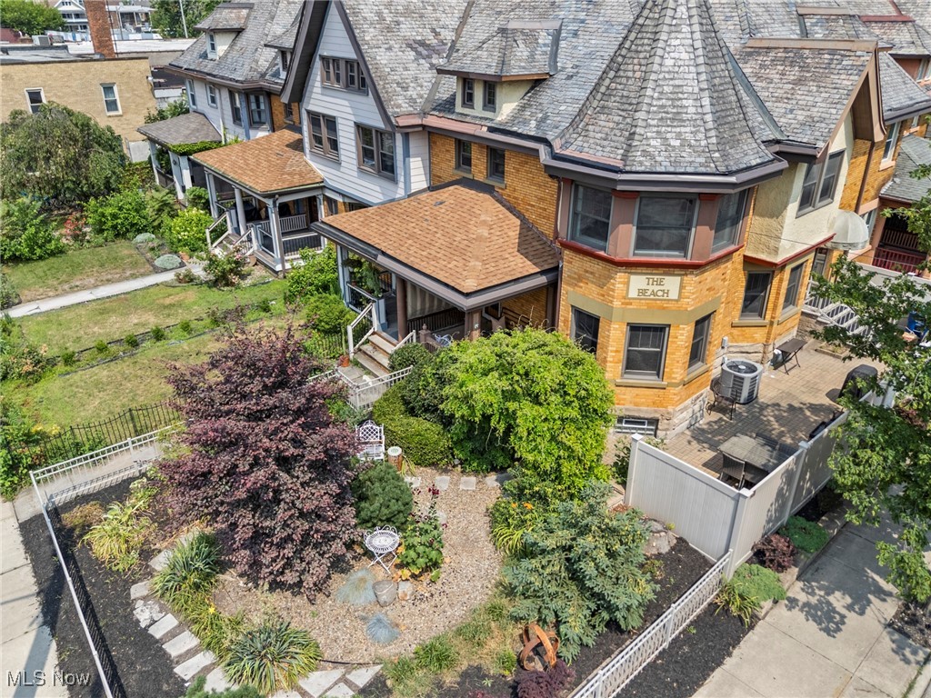 12202 Detroit Avenue