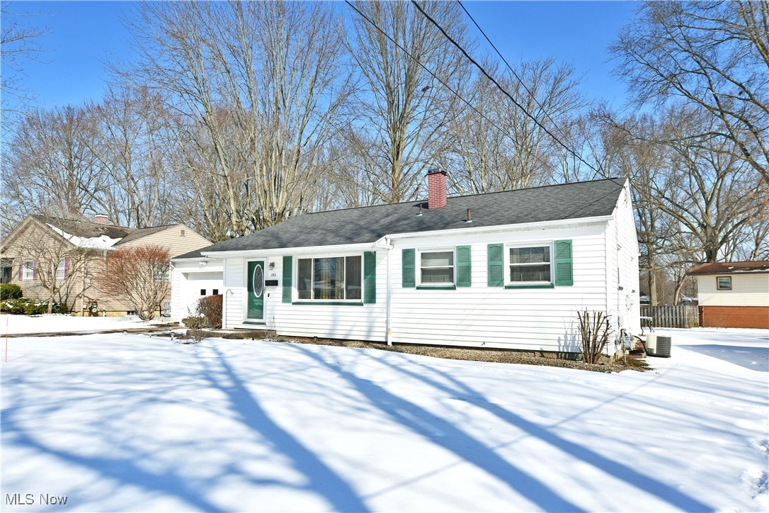 1743 Laurie Drive, Youngstown, Ohio image 1