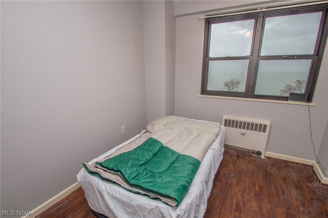 Edgewater Towers Condo - Residential