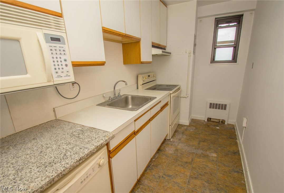 Edgewater Towers Condo - Residential