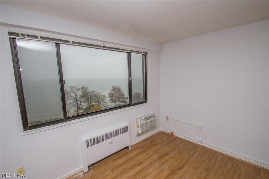 Edgewater Towers Condo - Residential
