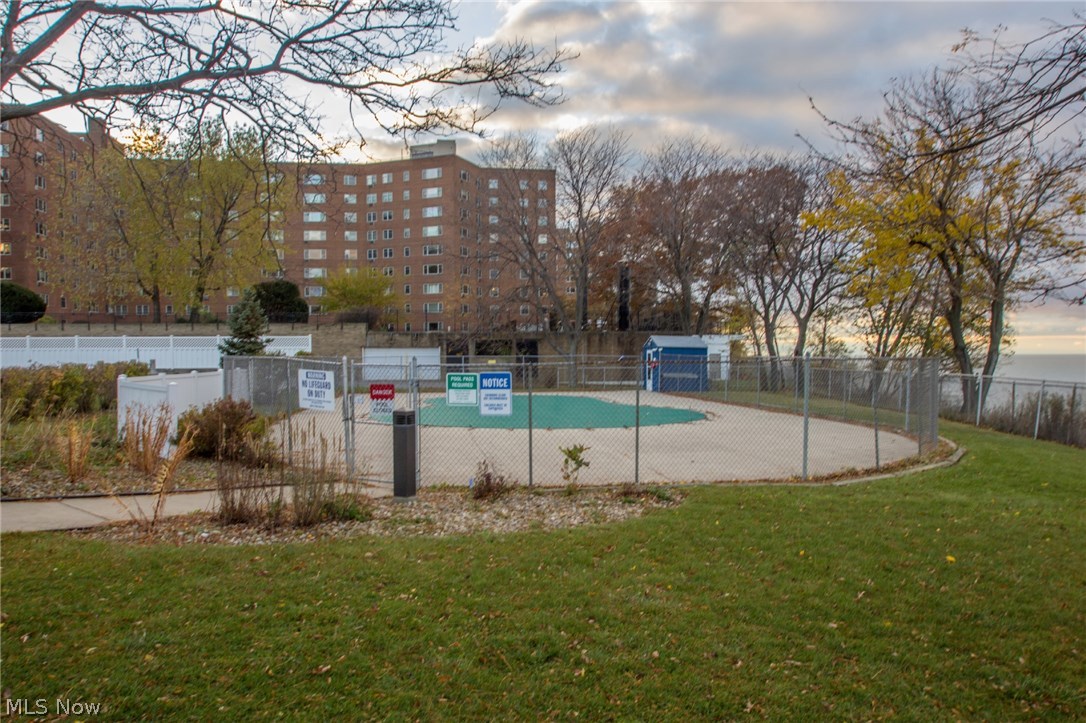 Edgewater Towers Condo - Residential