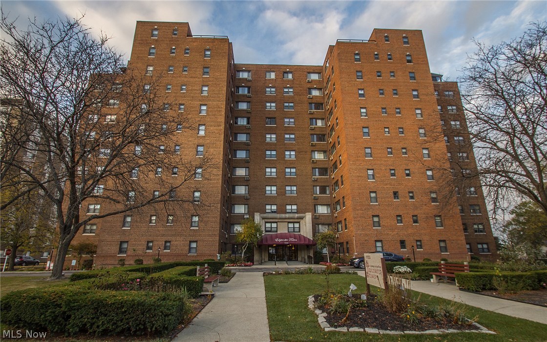 Edgewater Towers Condo - Residential