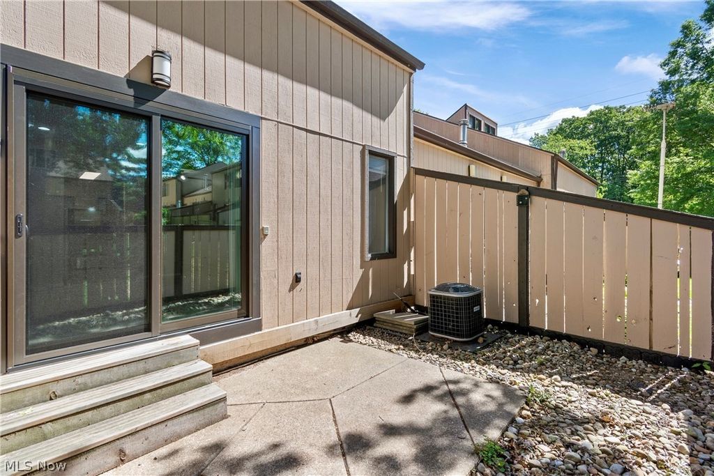 Photo of 622 James Avenue, Cuyahoga Falls, OH 44221 (MLS # 5222018)