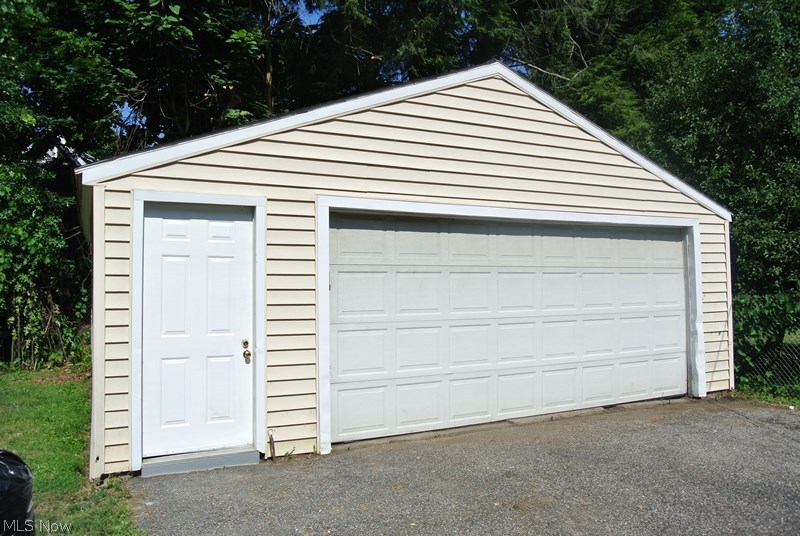 J Ed Good Park - Residential