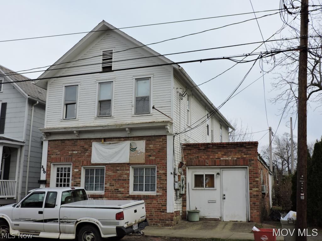 Why rent when you can own PLUS bring in additional income? This duplex is located just a half block from Putnam Street & offers easy access to shopping, dining & State Routes. Main level features 1300 sq ft w/living room, kitchen has appliances (refrigerator, range, washer & dryer), 4 bedrooms & 1 1/2 baths. Main level has new refrigerator & new furnace. Upstairs you will find living room, kitchen w/appliances (refrigerator & range), 2 bedrooms & bath w/new sink/vanity. Upstairs has all new windows,new paint throughout,new carpeting & vinyl flooring,new window a/c unit & new refrigerator. Elem: Harmar Elementary School Elem/Bus: N JrHigh: Marietta Middle School School JrHigh/Bus: N High: Marietta High School High/Bus: Y Fire: CIT Police: CTY ;PRKG= On Street, ;SQFT=Unit 1 SQFT= 1340 , Unit 2 SQFT= 920 ,