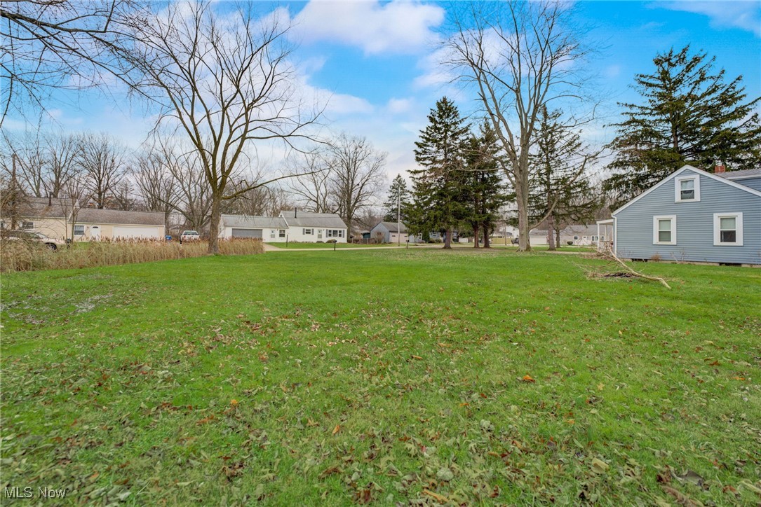 Dupont Drive, Columbia Station, Ohio image 14