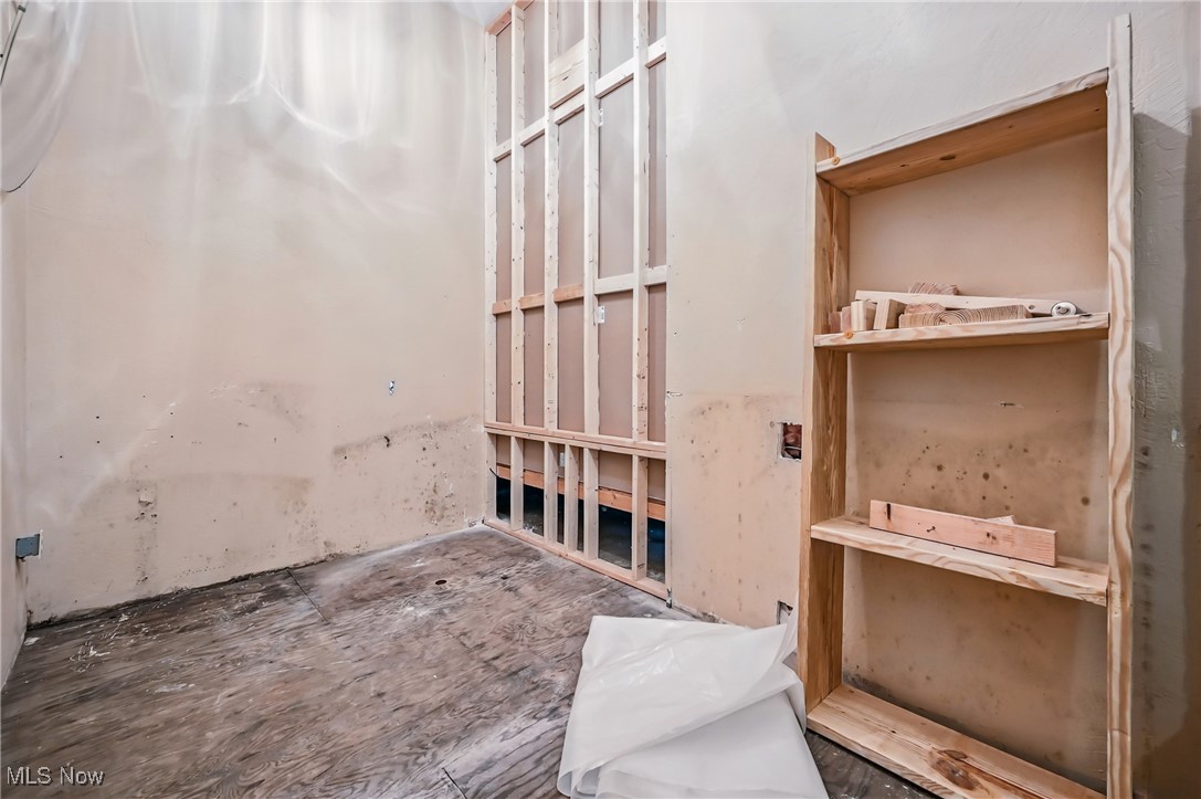 Lordstown Village - Commercial Sale