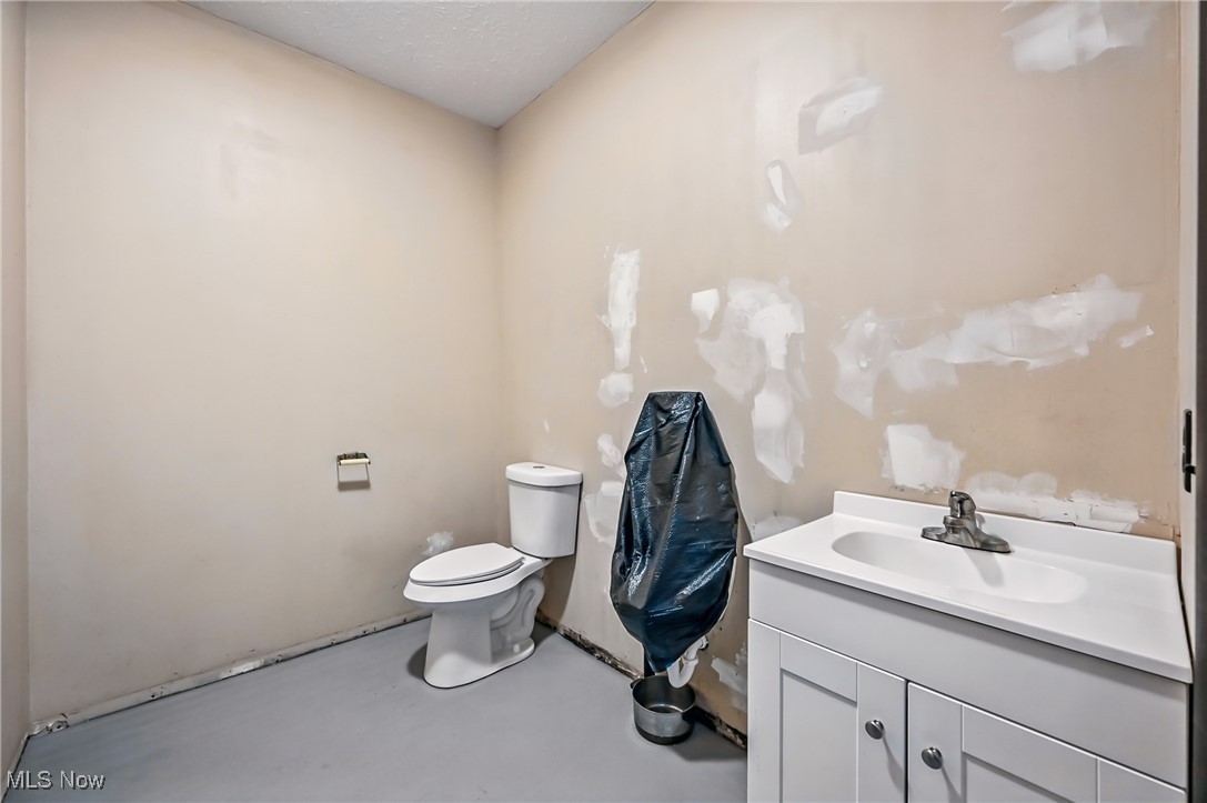 Lordstown Village - Commercial Sale