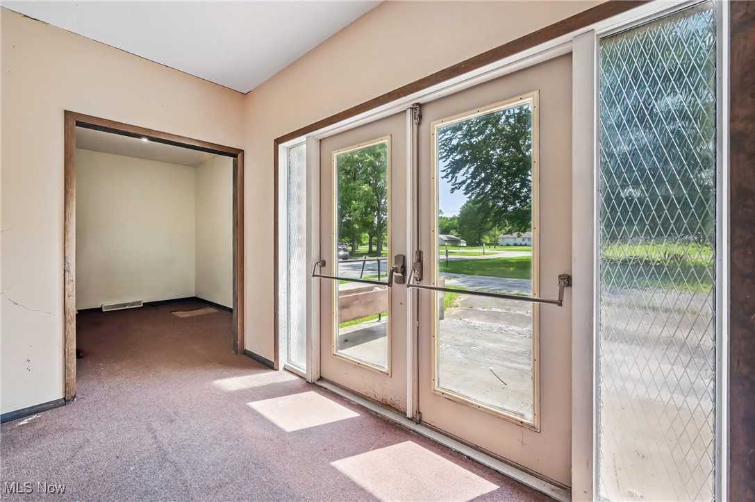 Lordstown Village - Commercial Sale