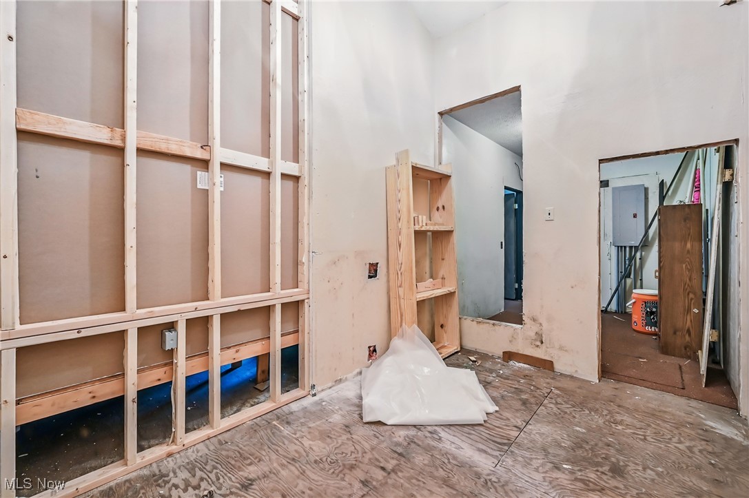 Lordstown Village - Commercial Sale