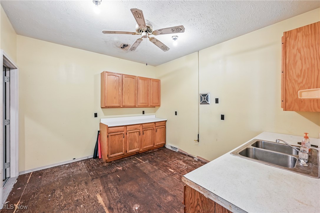 Lordstown Village - Commercial Sale