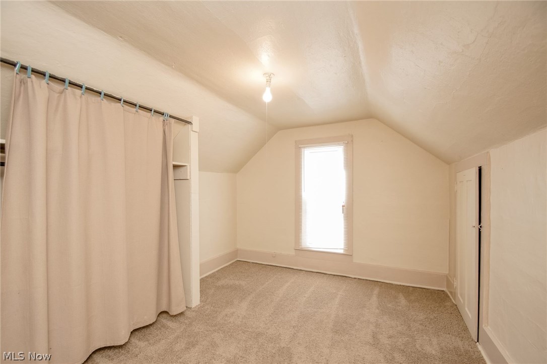 Village/Dresden - Residential