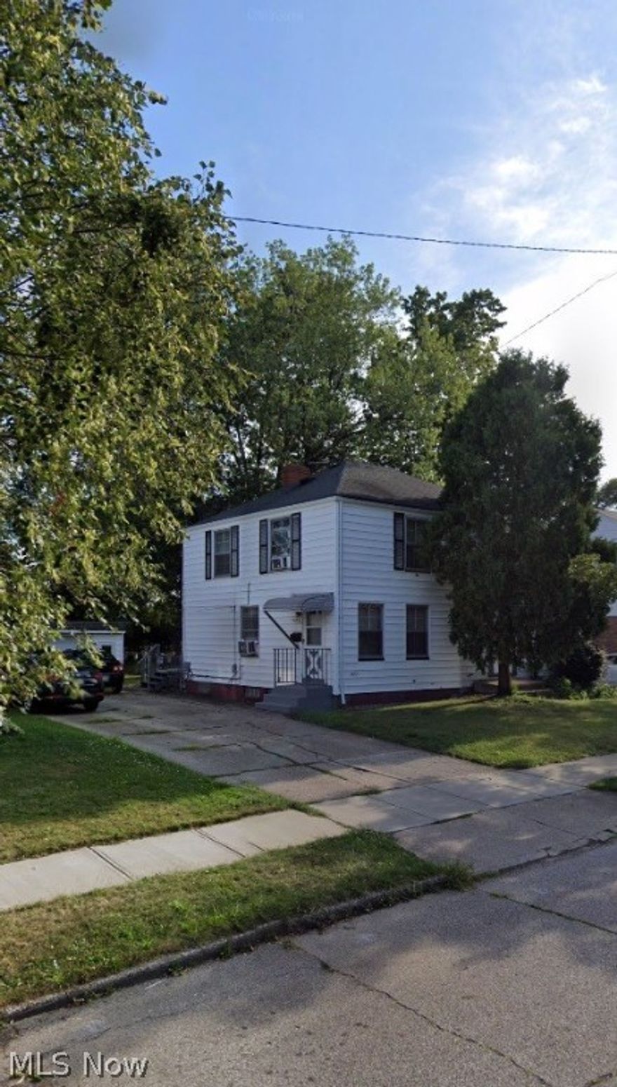 This Duplex home is a great opportunity for investors as a cash positive property! Also perfect for first time homebuyers by cuttingyour rent in half! Two (2) bedrooms, large family room, dining room, eat in kitchen, partially finished basement and walk out back porch and full sized back yard. Upstairs you'll find two nice sized bedrooms with good closet space and a full bath. Basement is plumbed to update second full bath. Newer furnace and all mechanicals. Many room freshly repainted. Shared wall with adjacent Duplex side-by-side home. The home has been well cared for and is in a convenient location. Close to all major highways, downtown, West Park and Lakewood night life, shopping and schools! If you have a buyer considering jumping into real estate investment...don't hesitate to call with any questions or to set up a private showing today!