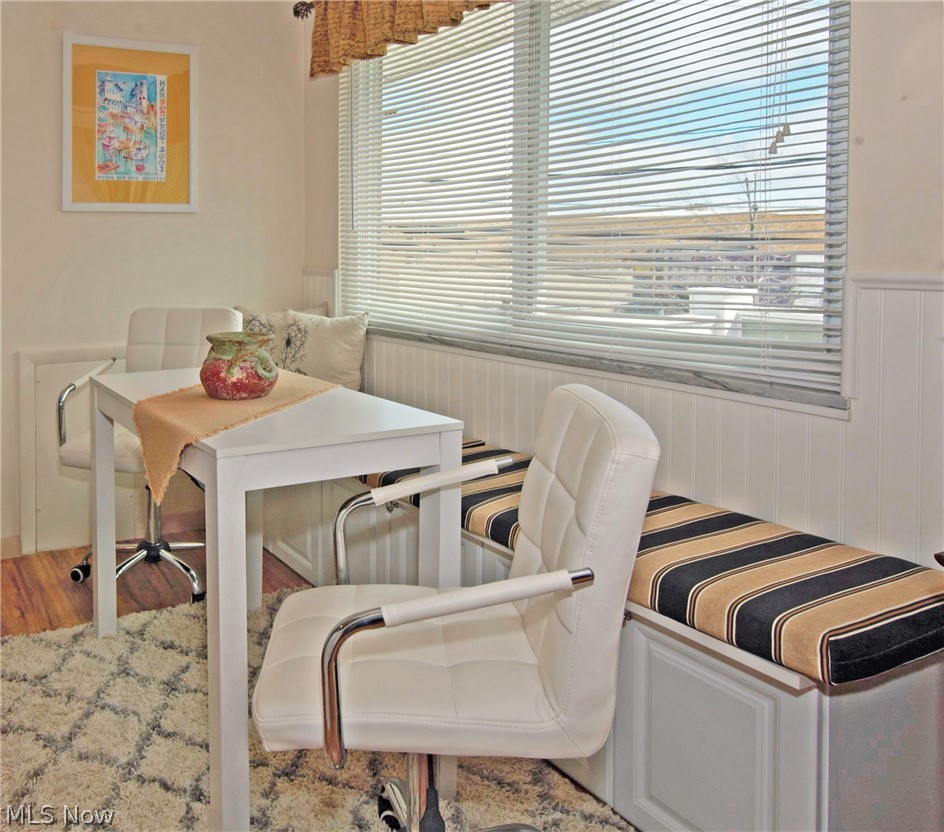 Country Club Condo - Residential