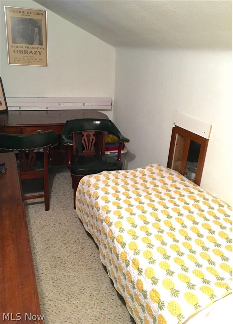 Country Club Condo - Residential