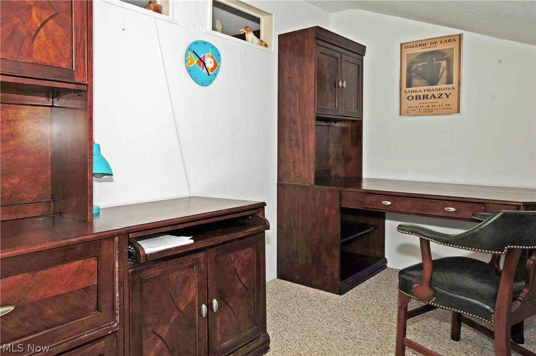 Country Club Condo - Residential