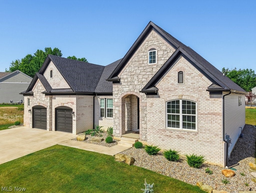 336 Arboretum Court