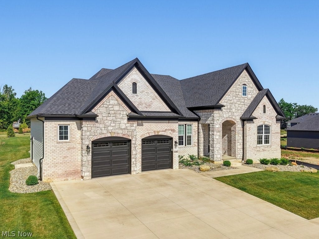 336 Arboretum Court