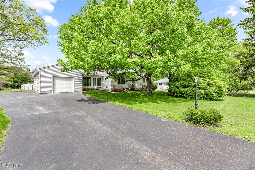 2583 Merria Road, Stow, Ohio image 35
