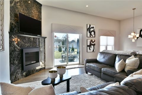 Tiny photo for 4885 Treeline Trail, New Middletown, OH 44442 (MLS # 5188528)