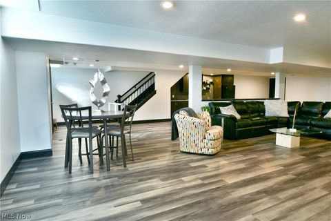 Tiny photo for 4885 Treeline Trail, New Middletown, OH 44442 (MLS # 5188528)